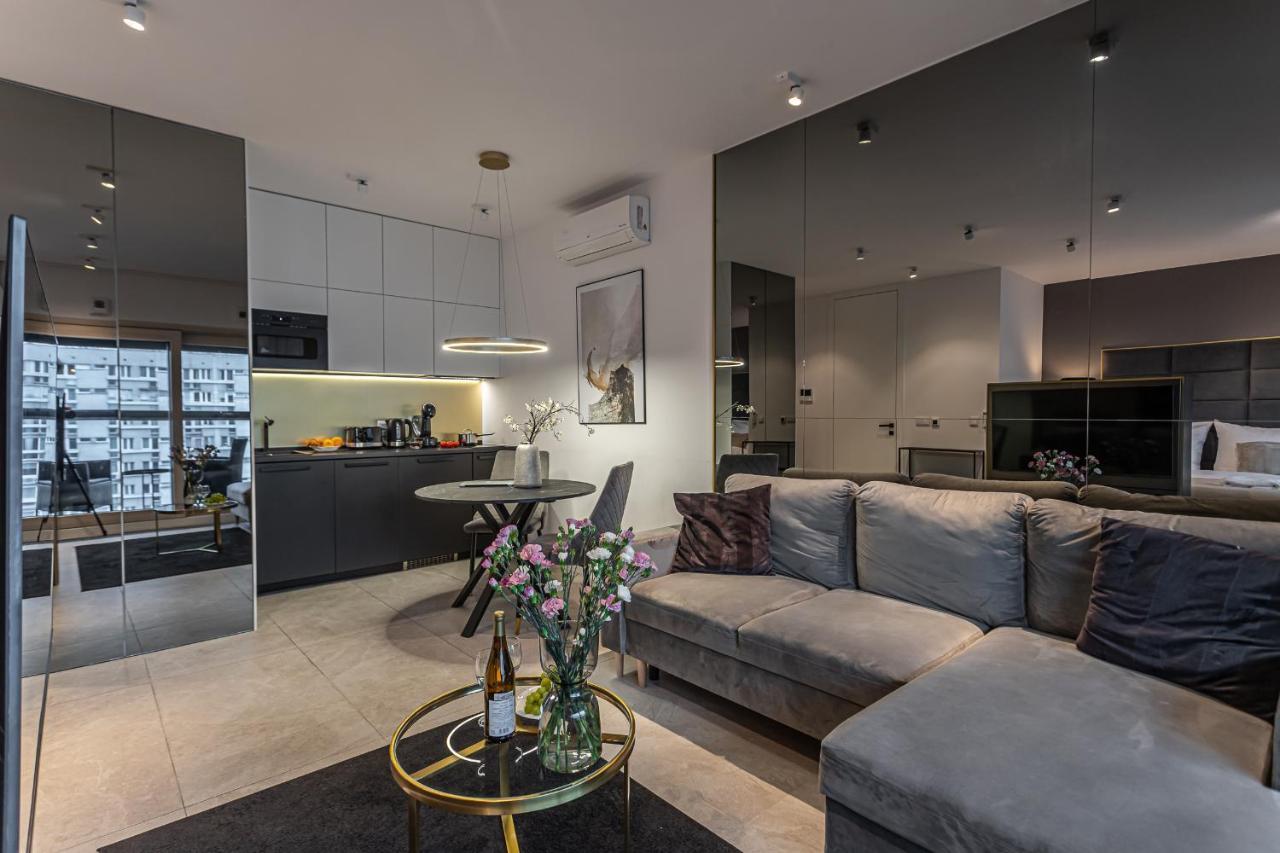 Mennica Residence Apartments By P&O Serviced Apartments Varsóvia Exterior foto