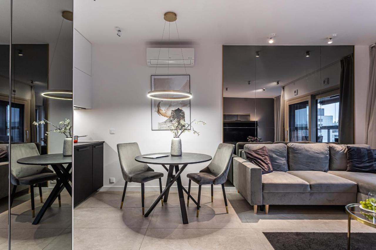 Mennica Residence Apartments By P&O Serviced Apartments Varsóvia Exterior foto
